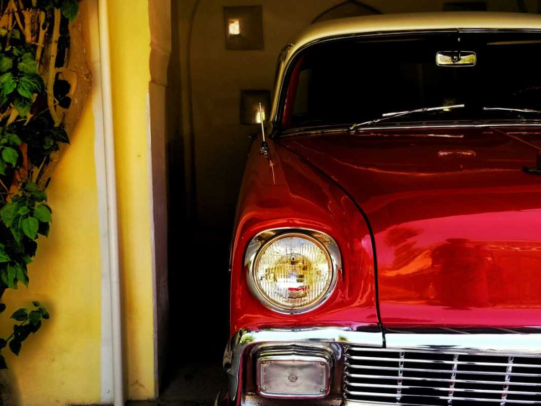7 Little-Known Techniques for Flawless Classic Car Paint Restoration
