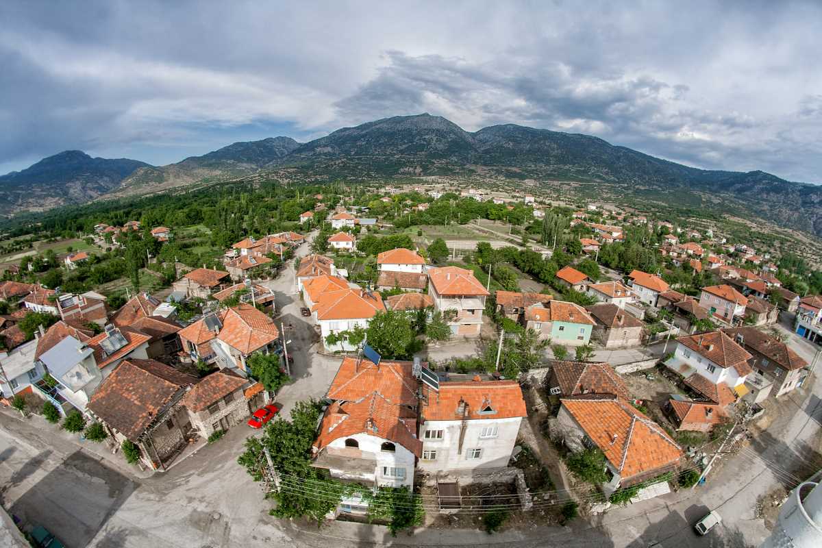 Explore the Top Artisanal Craft Villages Concealed in the Balkan Mountains