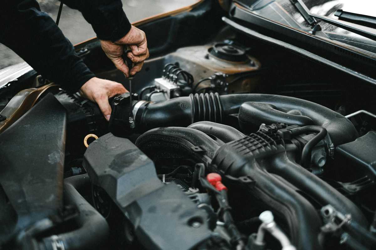 5 Must-Have Tools for DIY Car Lovers Handling Home Repairs